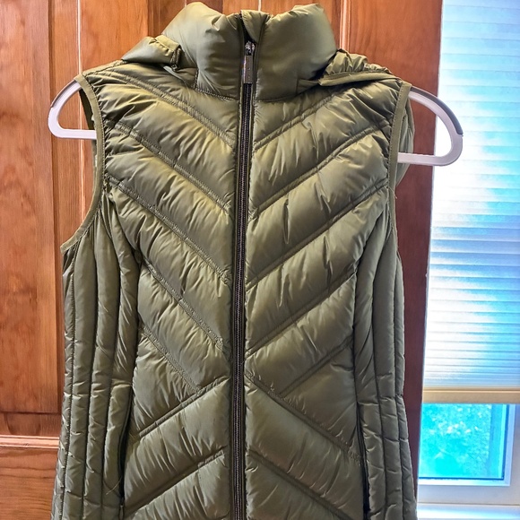 Michael Kors Packable Down Fill Green Puffer Vest with Hoodie - XS - Picture 1 of 7
